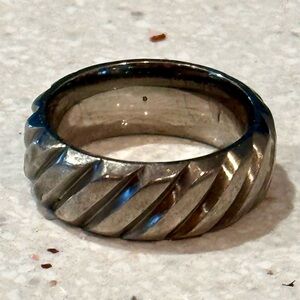 David Yurman modern cable band ring.